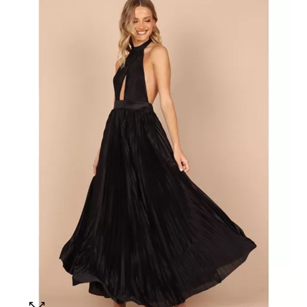 Petal & Pup Black Maxi Dress
